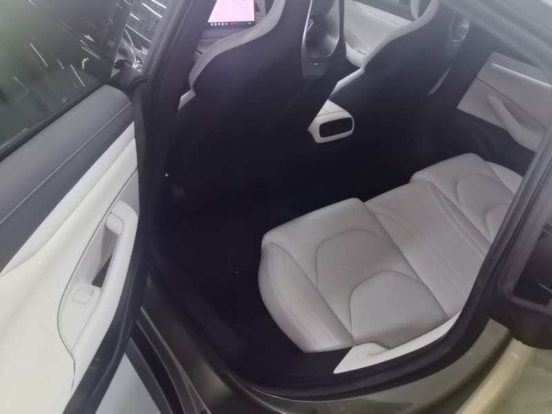 Used Xiaomi Auto SU7 2024 Rear-Drive Ultra-Long Range Advanced Pro-Level Intelligent Driving Version — 16