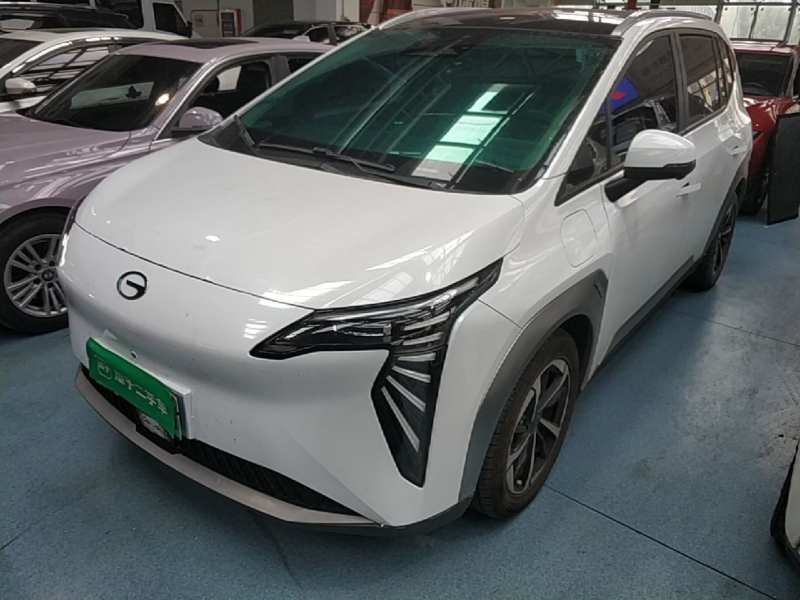 Used AION Y 2023 Younger Star Edition — 1