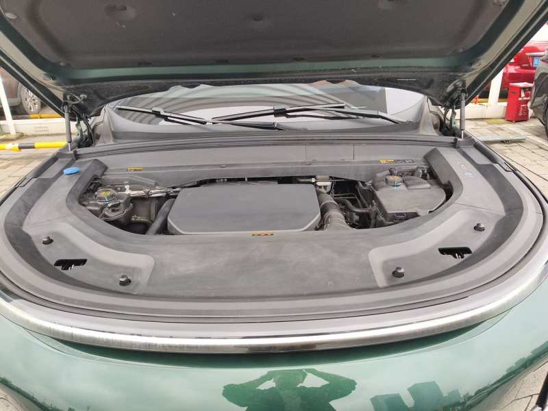 Used Li Auto L9 2023 Pro Model — 16