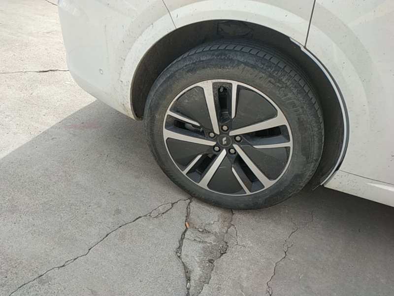 Used Li Auto L6 2024 Pro Model — 25