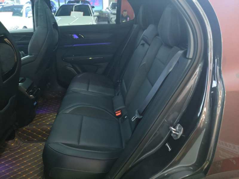 Used Lynk & Co 01 2023 2.0TD Four-Wheel Drive HypeHalo — 16