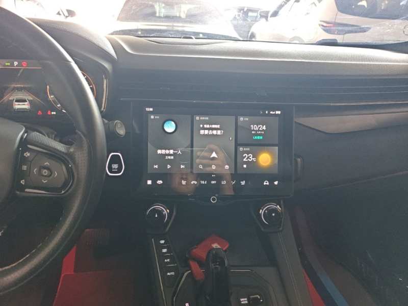 Used Lynk & Co 01 2021 2.0TD Four-Wheel Drive Dark Night Edition — 12