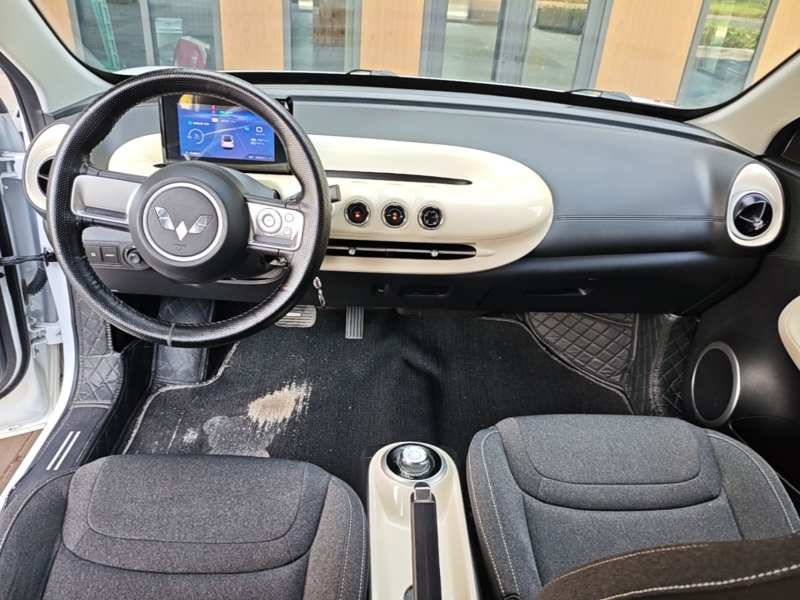 Used Wuling Bingo 2024 203km Light Edition — 9