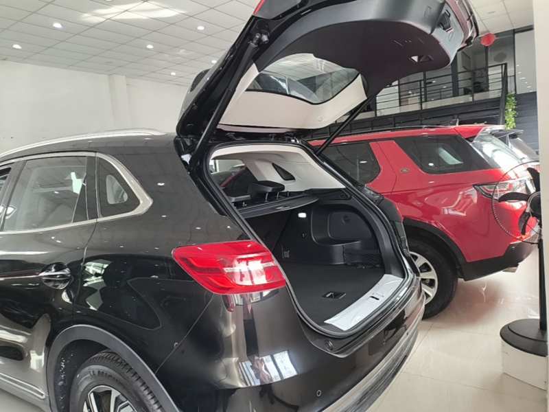 Used Hongqi HS5 2022 Revised Version 2.0T Smart Connect Flagship Edition — 18