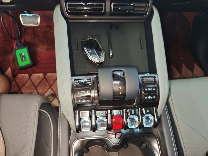 Used Formula Leopard 5 2023 Navigator Edition — 13