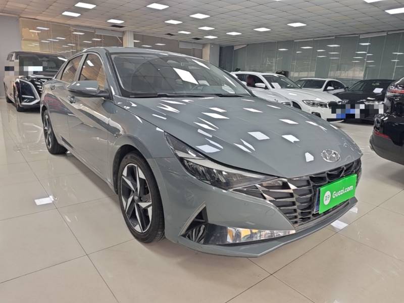 Used Hyundai Elantra 2021 1.5L CVT LUX Prestige Edition — 3