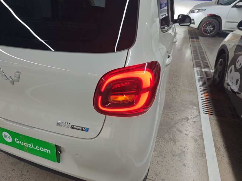 Used Wuling Hongguang MINIEV 2025 Four-Door Version Advanced Edition — 7