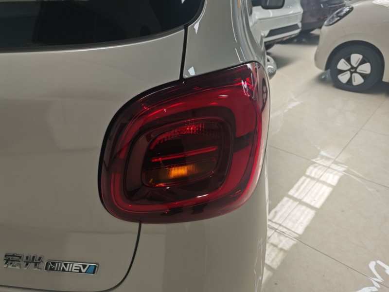 Used Wuling Hongguang MINIEV 2025 Four-Door Version Advanced Edition — 7