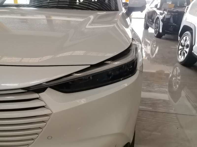 Used Honda Vezel 2023 1.5L CVT Elite Edition — 23