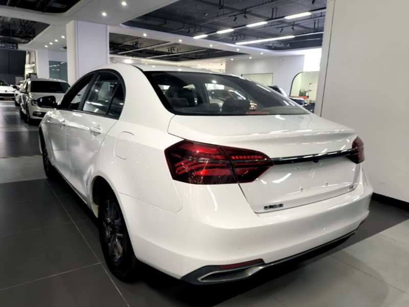 Used Geely Auto Emgrand 2019 Leading Edition 1.5L CVT Luxury Model China VI Standard — 4