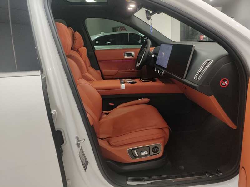 Used Li Auto L7 2023 Air model — 24