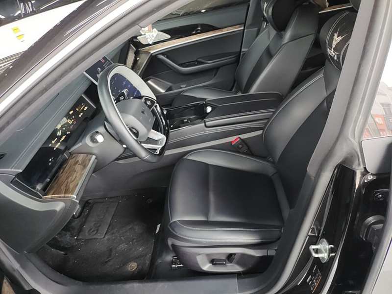 Used NETA S 2022 Extended-Range Version 1160 km Range Rear-Wheel-Drive Compact Edition — 14
