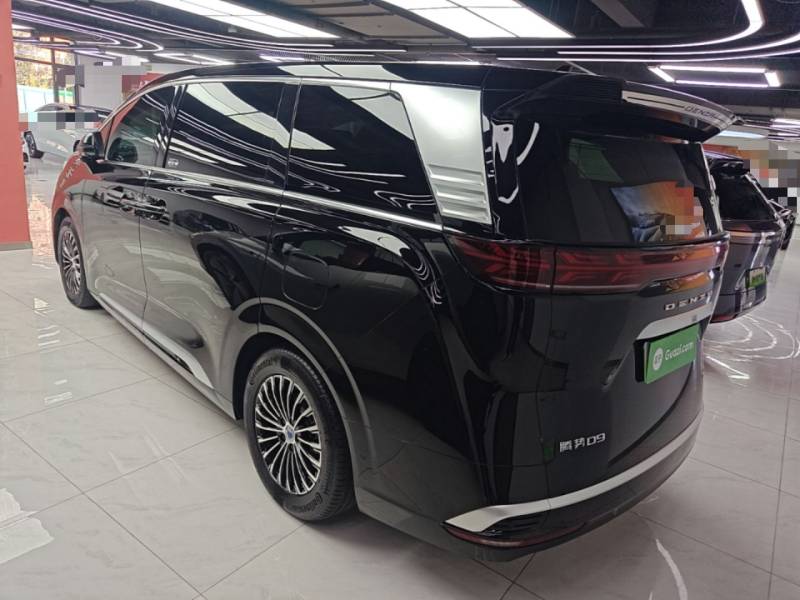 Used Denza D9 2022 DM-i 970 Four-Wheel Drive Flagship Model — 4