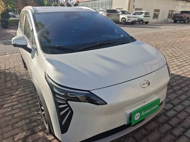 Used AION Y 2023 Younger Star Edition — 3
