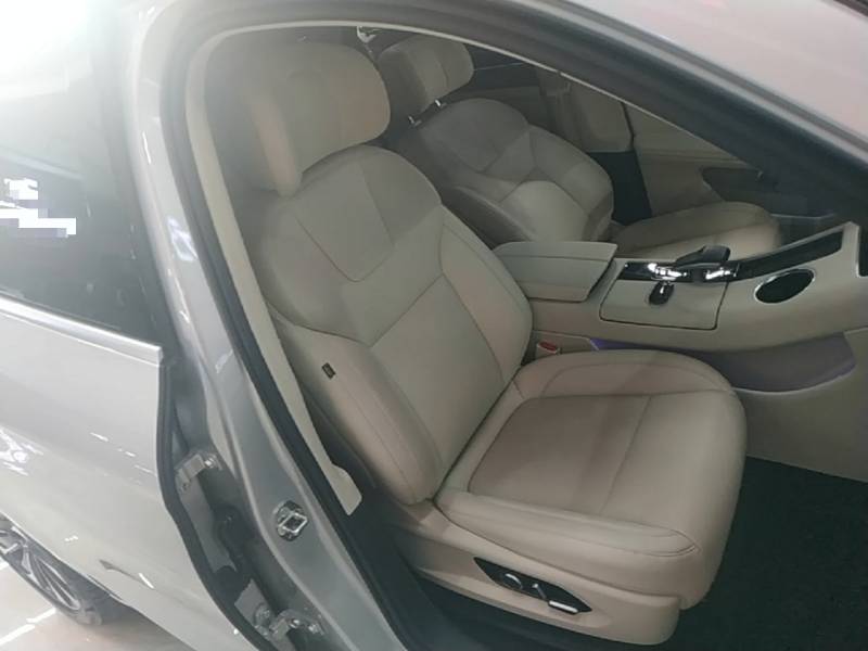 Used AITO/LUXEED/MAEXTRO/SAIC/STELATO AITO M5 2022 Extended-Range Four-Wheel Drive Performance Version — 24