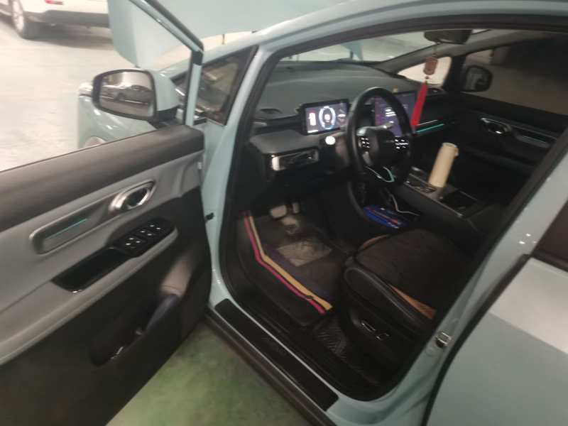 Used AION Y 2022 Plus 70 Tech Edition — 23