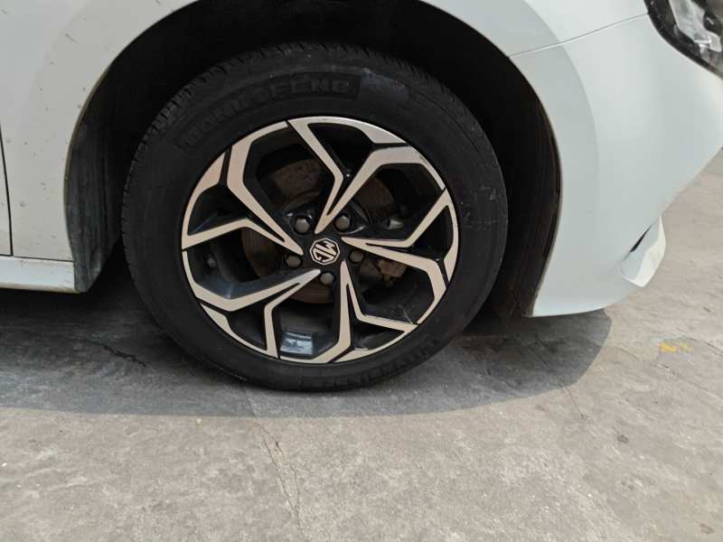Used MG 5 2021 180 DVVT CVT Youthful Style Edition — 17