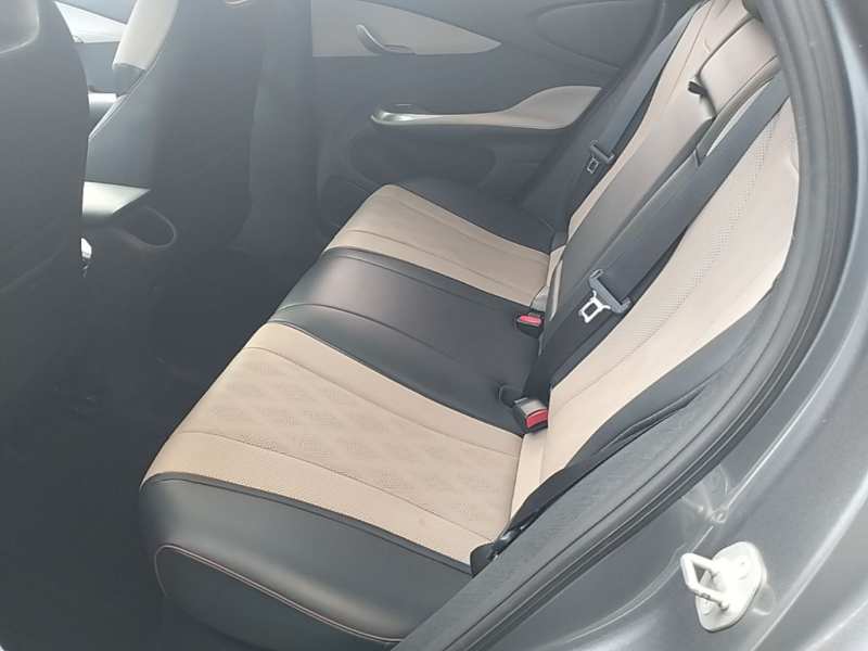 Used BYD Dolphin 2023 420 km Fashion Edition — 16