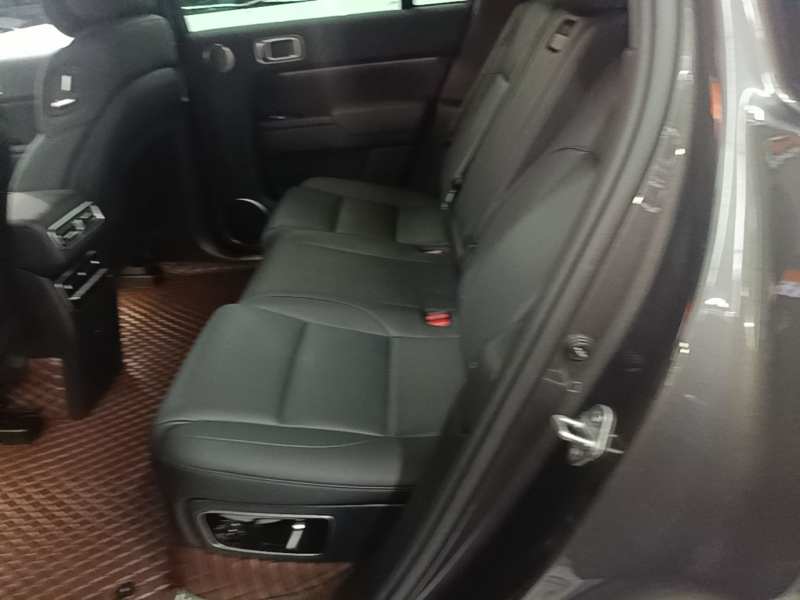 Used Li Auto L7 2023 Air model — 16