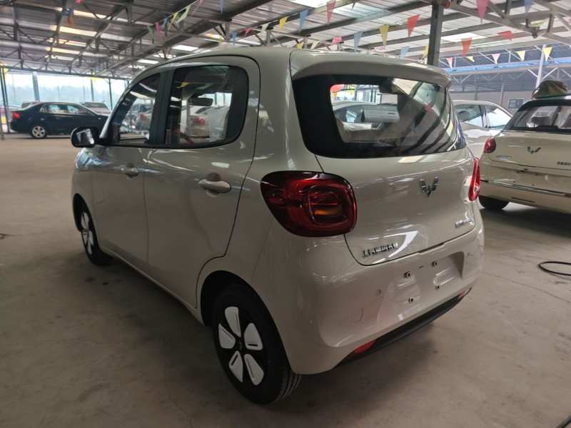 Used Wuling Hongguang MINIEV 2025 Four-Door Version Advanced Edition — 4