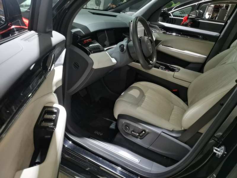 Used Zeekr 009 2022 WE Edition — 14