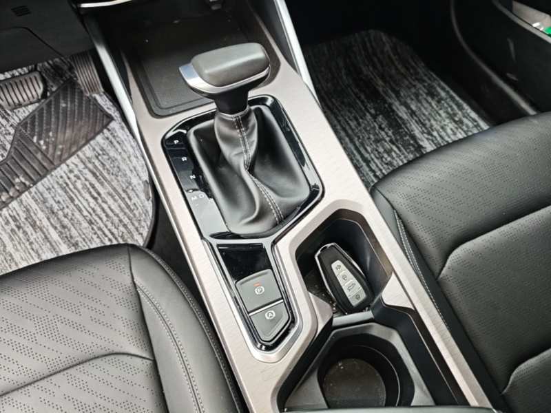 Used Geely Auto Emgrand 2022 4th Generation 1.5L CVT Luxury Model – Premium — 13