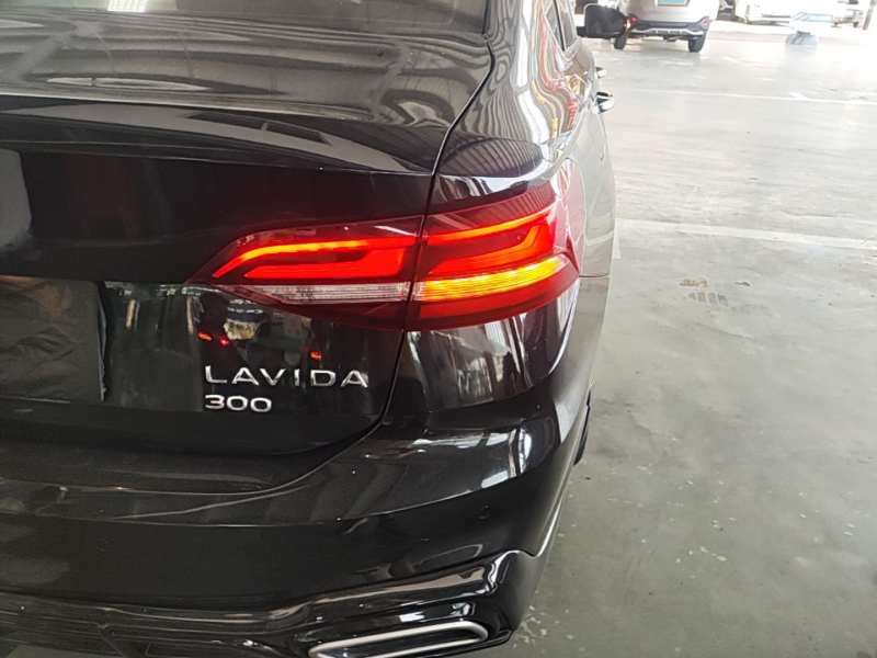 Used Volkswagen Lavida 2023 1.5L Automatic 5 Million Edition — 7