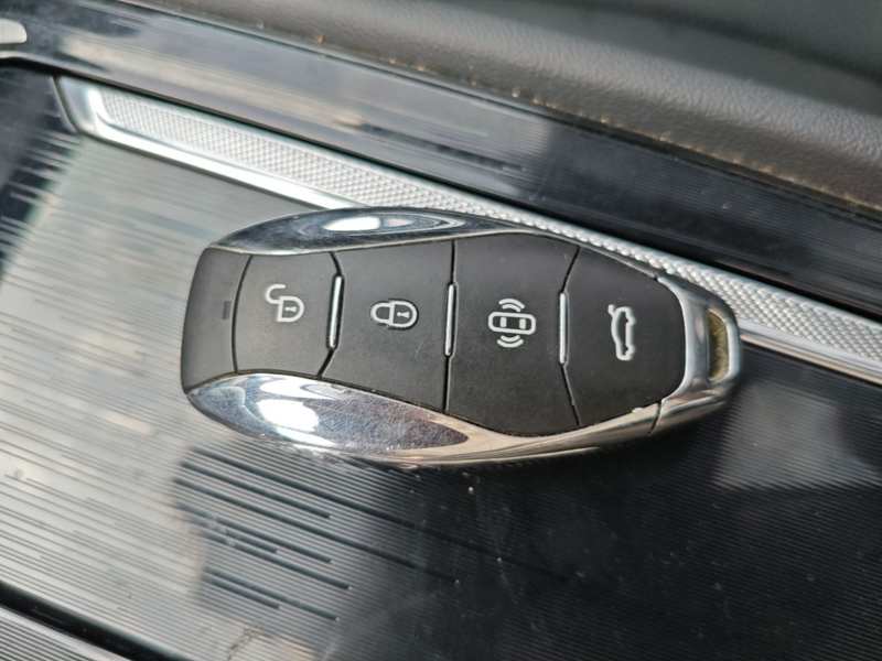 Used Hongqi H5 2024 1.5T DCT Smart Connect Flagship Edition – Chinese Trim Yun — 8