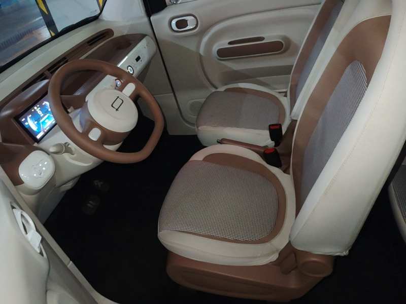 Used Bestune Pony 2026 222km Colorful Horse — 14