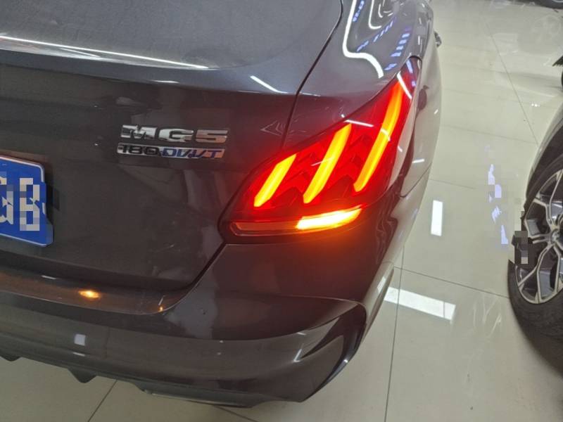 Used MG 5 2021 180 DVVT Manual Youth Luxury Edition — 7