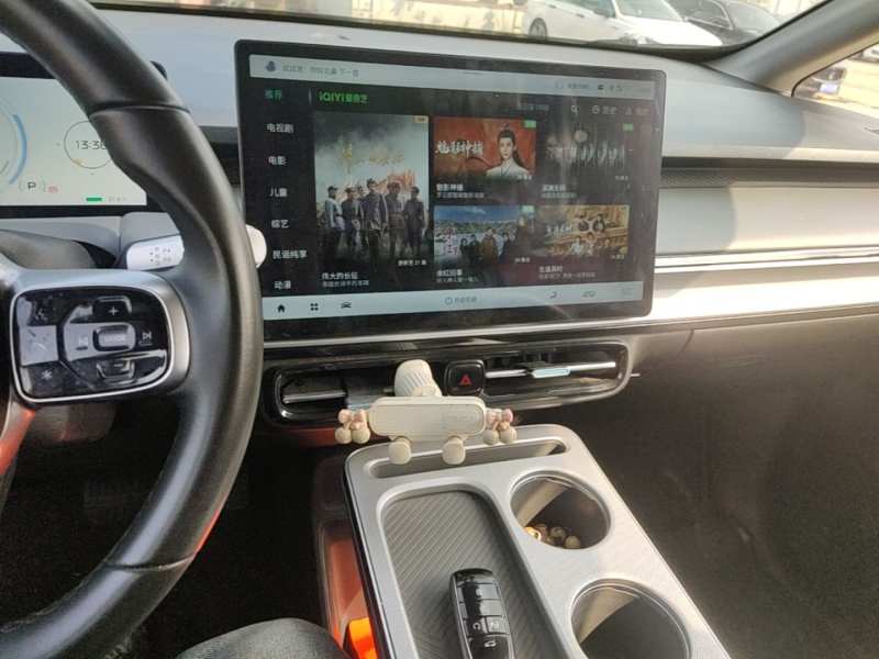 Used AION Y 2023 Younger Star Edition — 12
