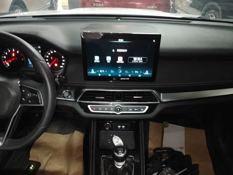 Used BYD Song 2020 Classic Edition 1.5T Manual Luxury Model — 12