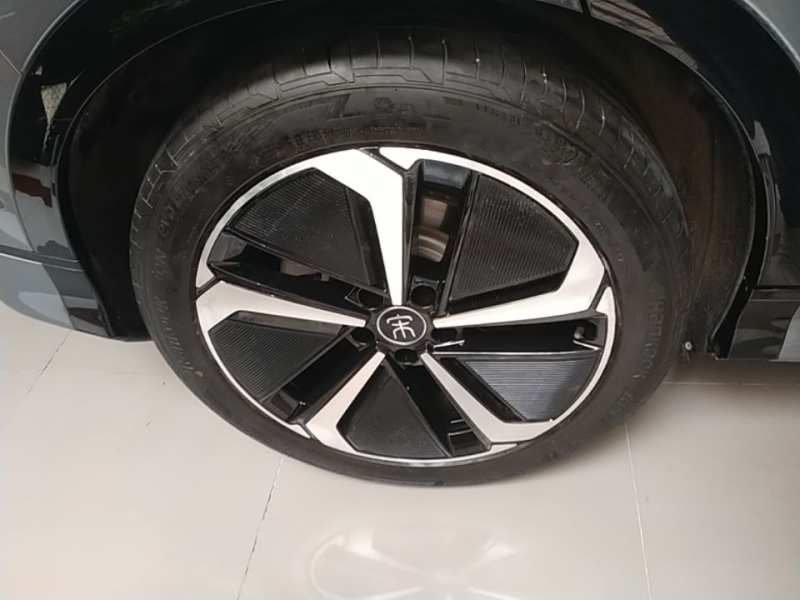 Used BYD Song L EV 2024 662 km Excellence Version — 25