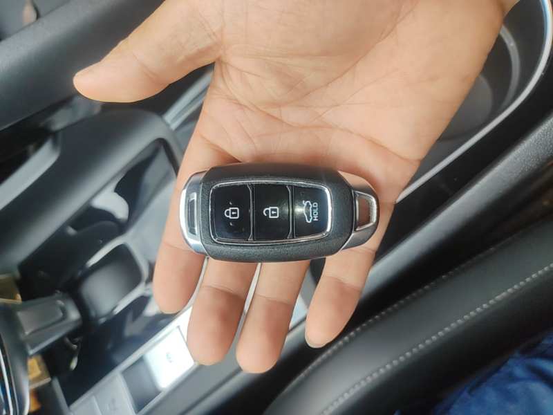 Used Hyundai Elantra 2022 1.5L CVT LUX Black Knight Limited Edition — 8