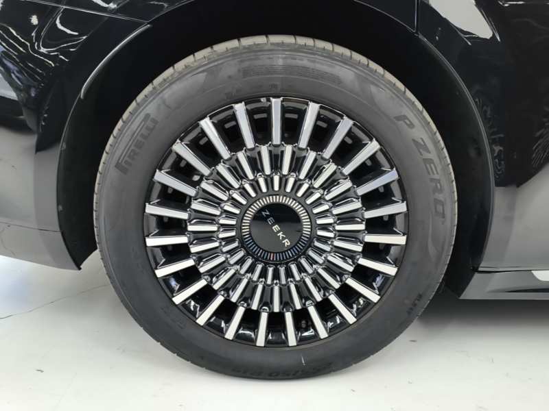 Used Zeekr 009 2024 7-Seater Walk-Through Version Four-Wheel Drive 108 kWh — 25