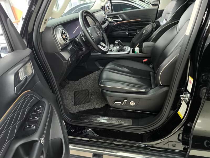 Used Tank 300 2023 City Edition 2.0T—Stylish as Ever — 15