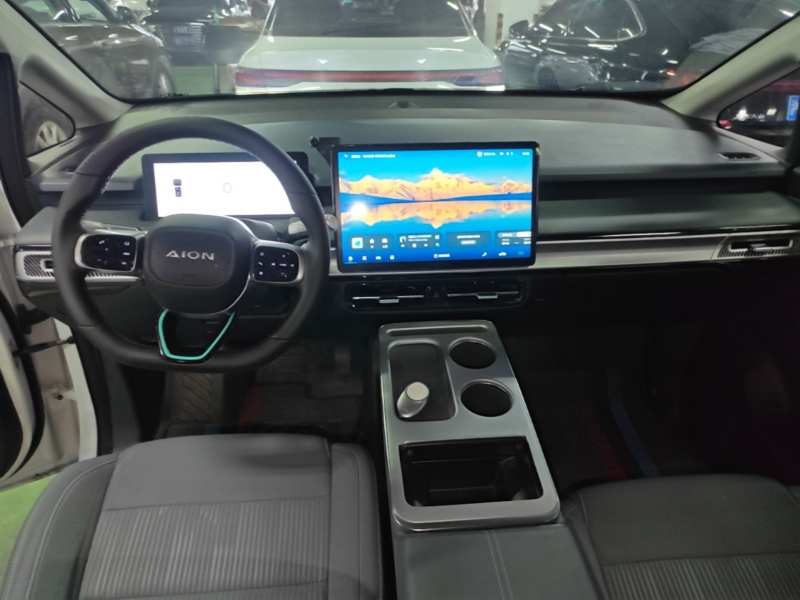 Used AION Y 2025 Plus 510 Smart Edition — 9
