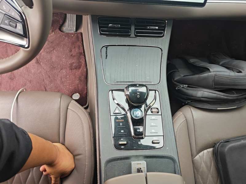 Used BYD Han 2023 DM-i Champion Edition 121KM Prestige Model – Prestige — 13