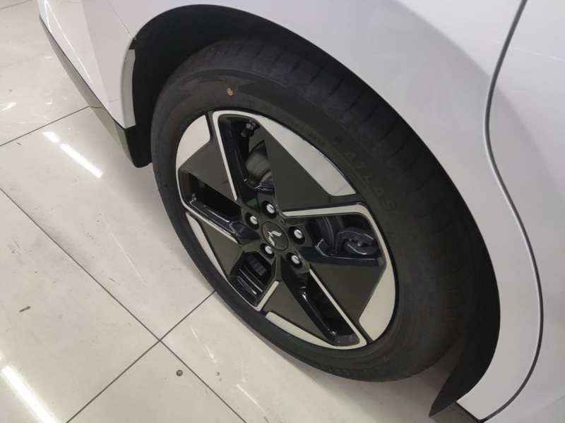 Used Wuling Xingguang 2025 510 km Advanced Smart Version — 25