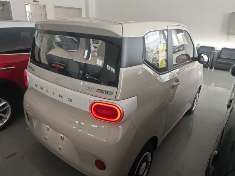 Used Wuling Hongguang MINIEV 2024 3rd Generation 215km Youth Edition — 6