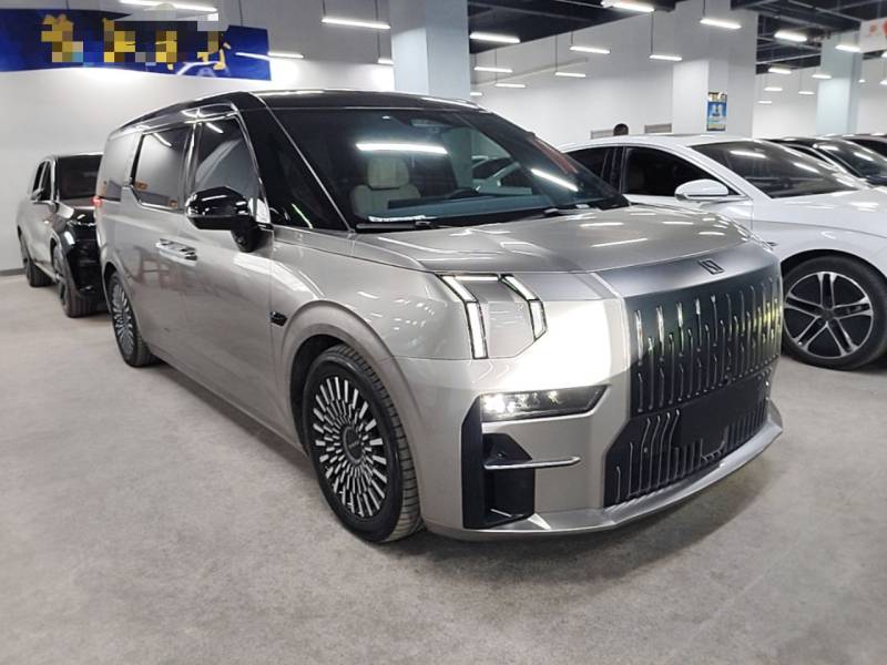 Used Zeekr 009 2022 WE Edition — 3