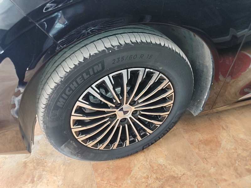 Used Denza D9 2022 EV 600 Four-Wheel Drive Prestige Model — 22