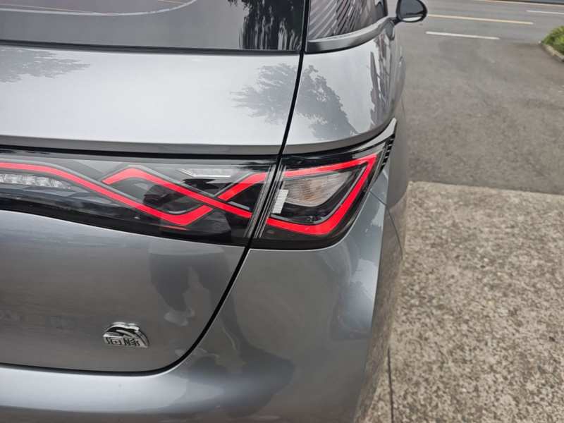 Used BYD Dolphin 2021 405 km Free Version — 7