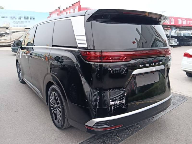 Used Denza D9 2024 EV 620 Premium Model — 4