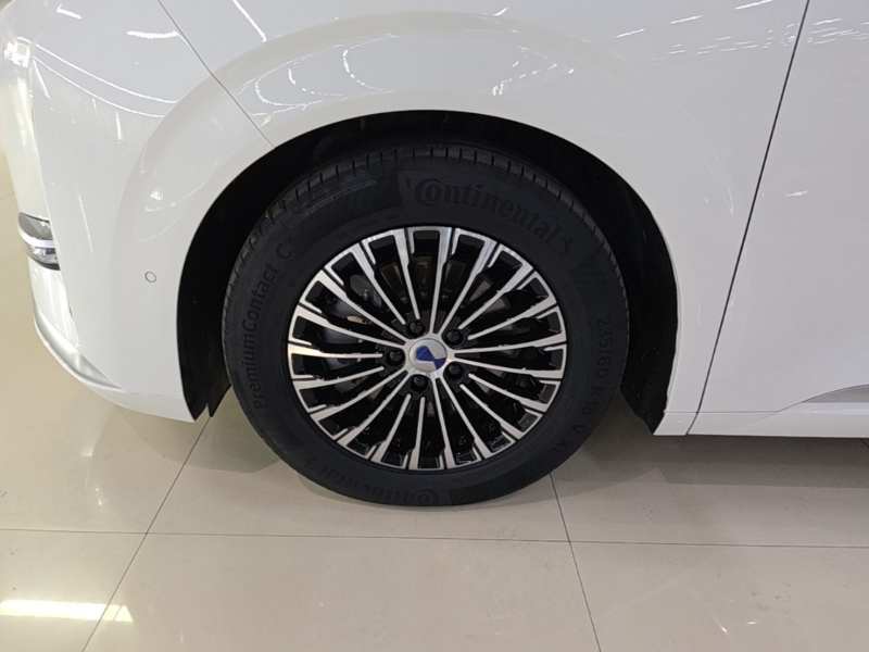 Used Denza D9 2022 DM-i 970 Four-Wheel Drive Flagship Model — 23