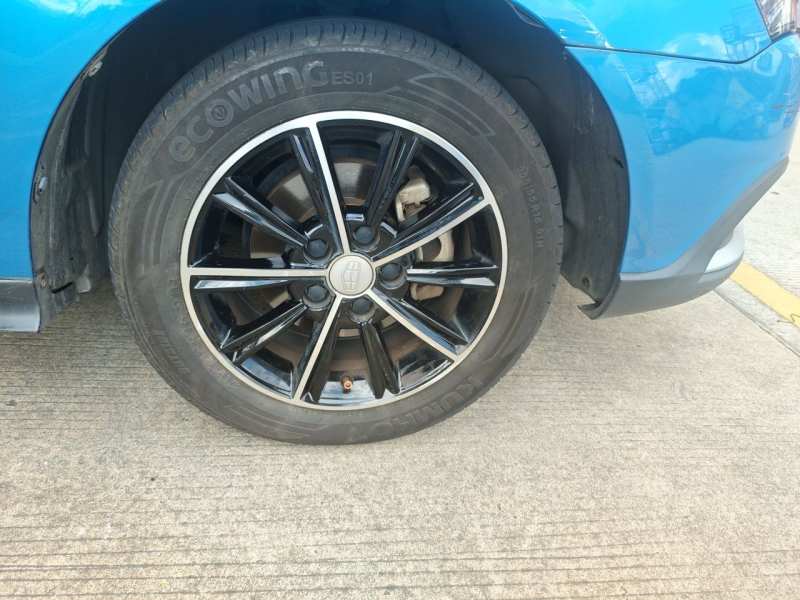 Used Geely Auto Emgrand 2015 Hatchback RS 1.5L Manual – Top Trim Level — 8