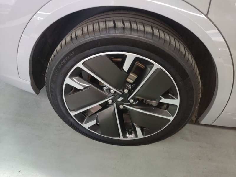 Used Li Auto L9 2025 Ultra Smart Refreshed Edition — 25