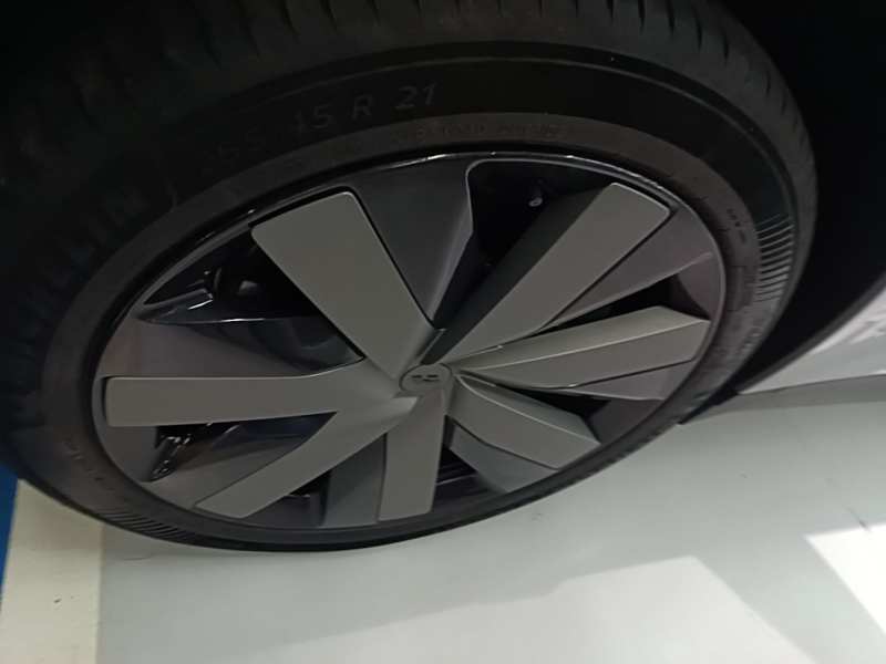 Used Li Auto i6 2025 Model Four-Wheel-Drive Standard Type — 22