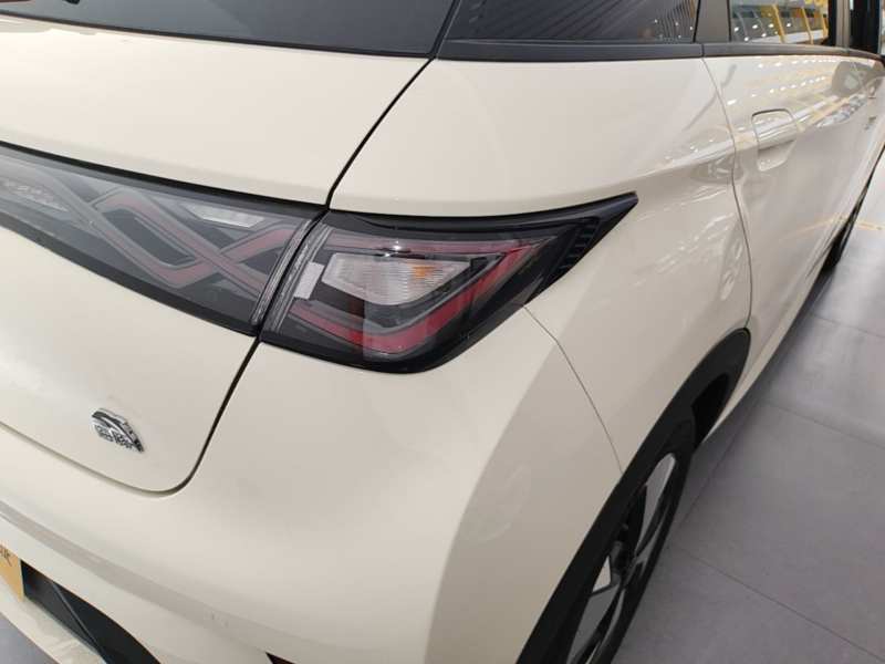 Used BYD Dolphin 2023 420 km Fashion Edition — 7
