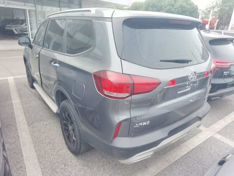Used SAIC MAXUS D90 2017 2.0T Automatic Two-Wheel Drive – Uranus — 4